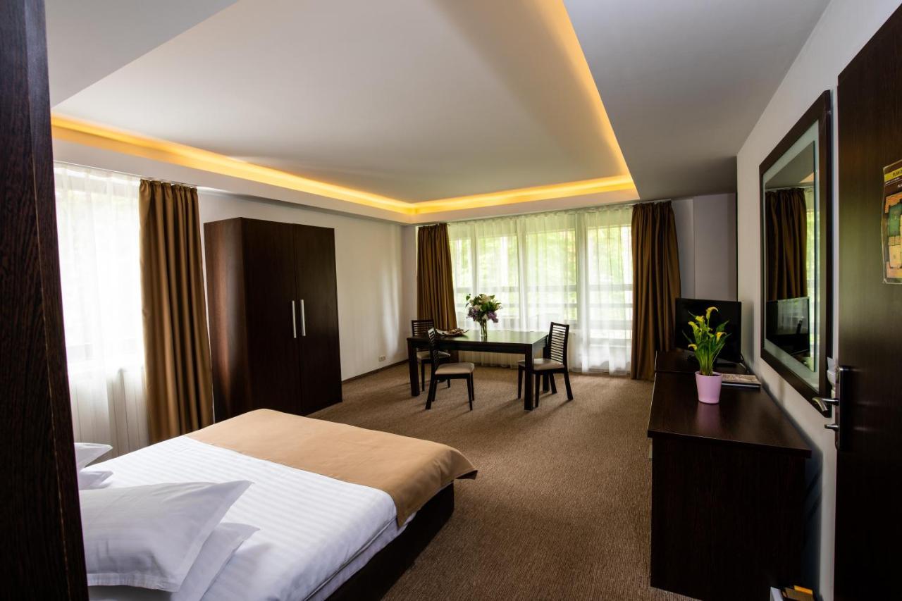 Hotel Smart سِنايا المظهر الخارجي الصورة