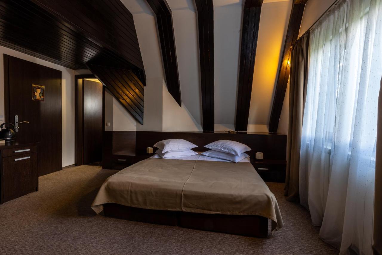 Hotel Smart سِنايا المظهر الخارجي الصورة