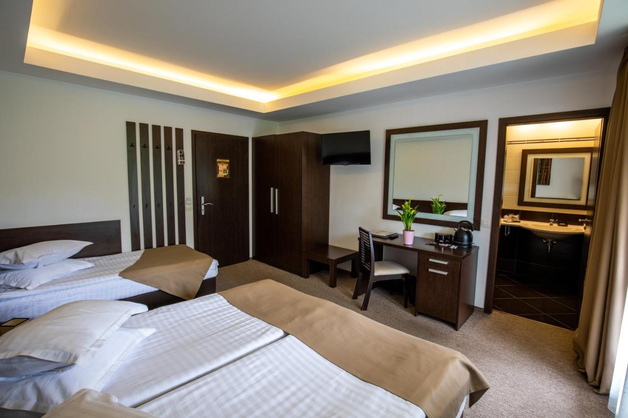 Hotel Smart سِنايا المظهر الخارجي الصورة