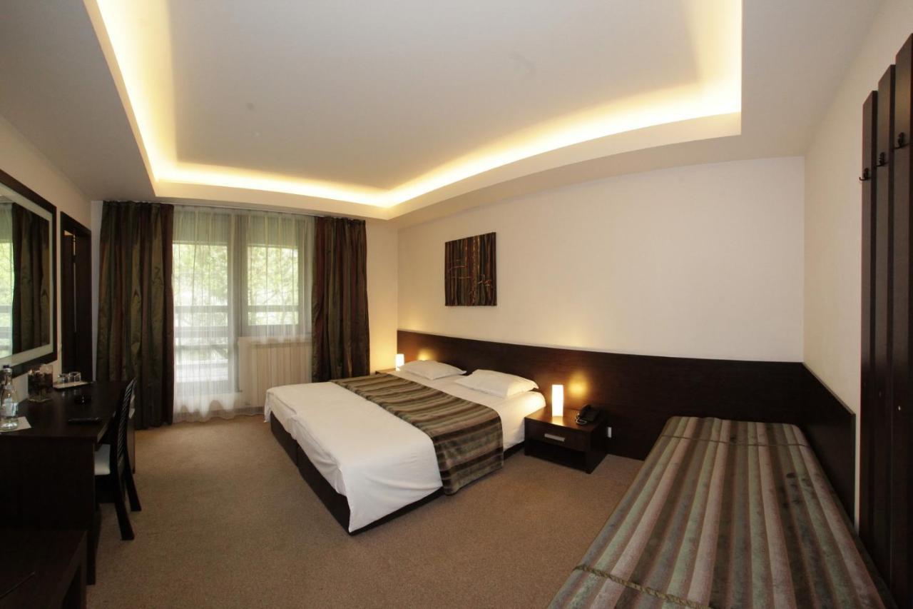 Hotel Smart سِنايا المظهر الخارجي الصورة