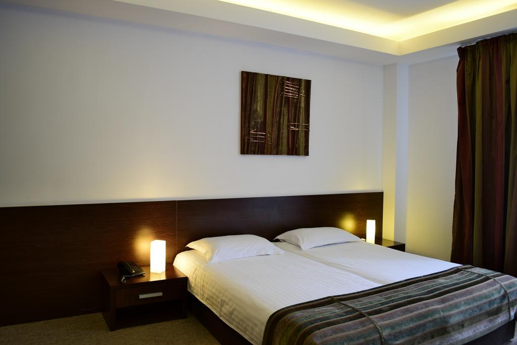 Hotel Smart سِنايا المظهر الخارجي الصورة